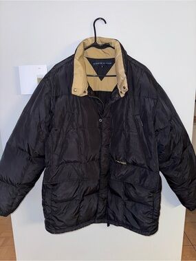 Oversized Tommy Hilfiger Black Puffer Jacket with Tan Collar